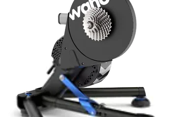 Новый интеллектуальный силовой тренажер Wahoo KICKR V5 с осевыми ножками (С НОВОЙ 12-скоростной кассетой zRAM Cass) готов к отправке