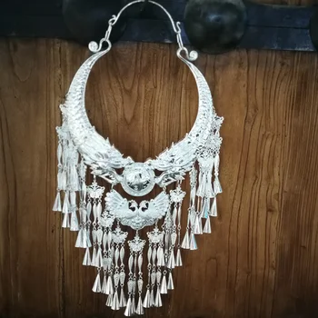 Ожерелье с серебряным воротником Miao, дизайн с кисточками в виде павлина, аксессуары для ювелирных изделий Хмонгов, ювелирные изделия в китайском стиле Miao Hmong